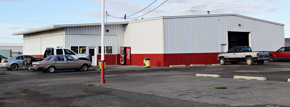 1374 N Highway 261