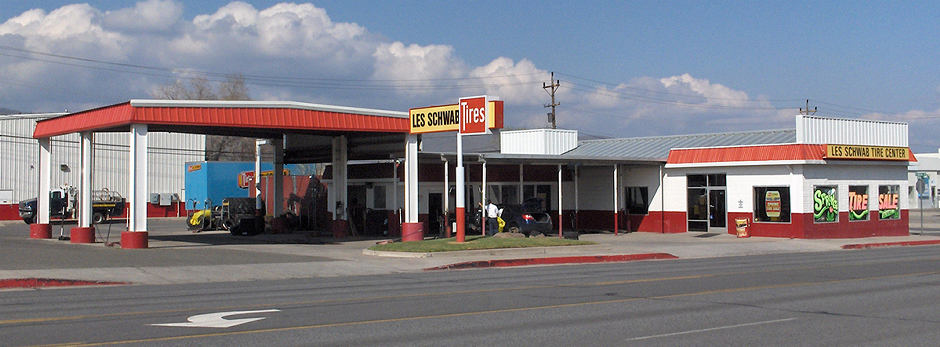 2385 Main St